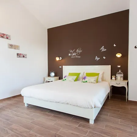 Roza By Briskva Vila